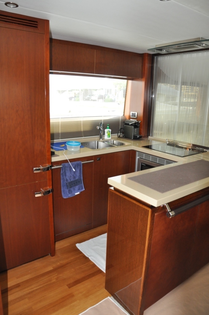 PRINCESS 64 2013