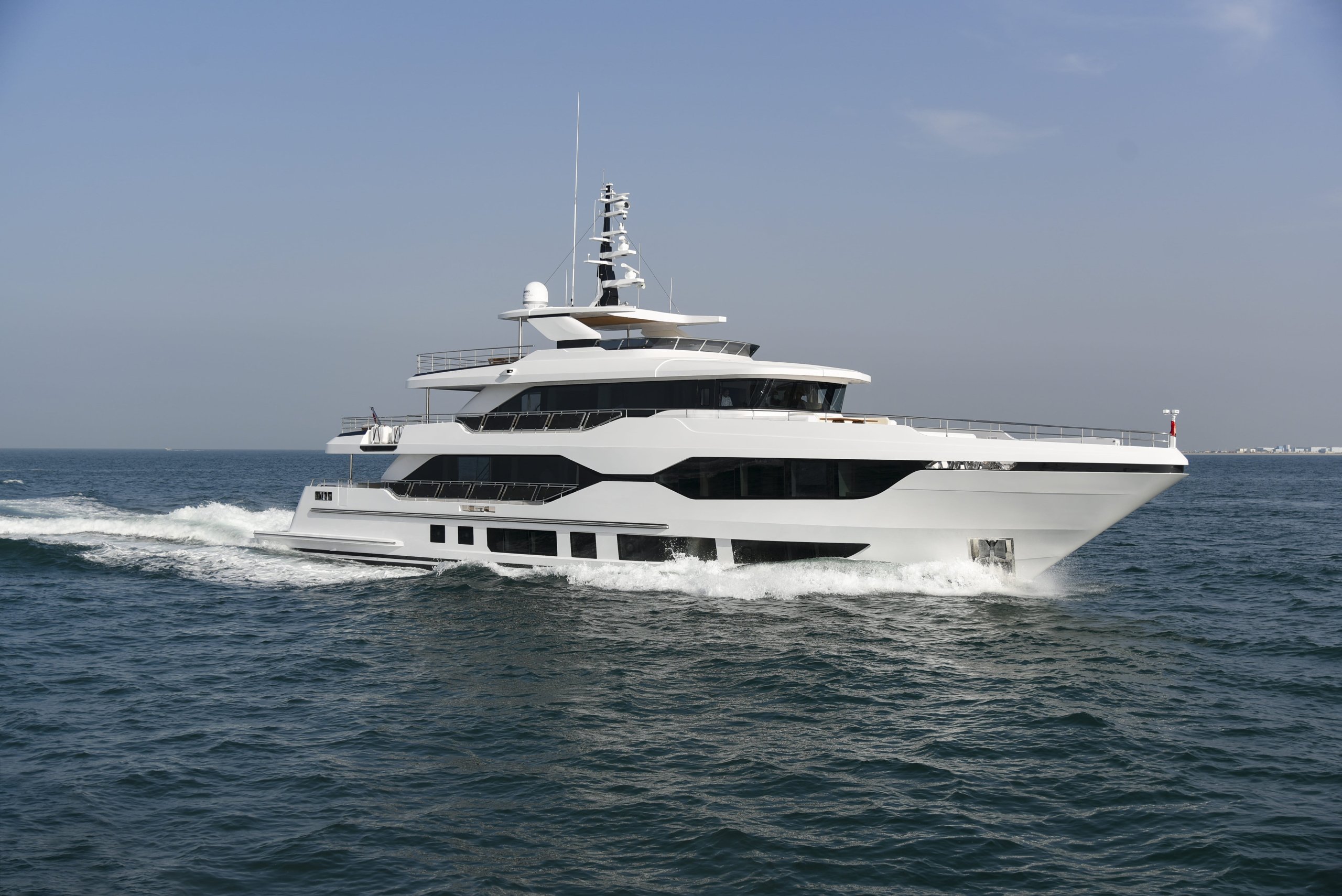 MAJESTY YACHTS 120 2026