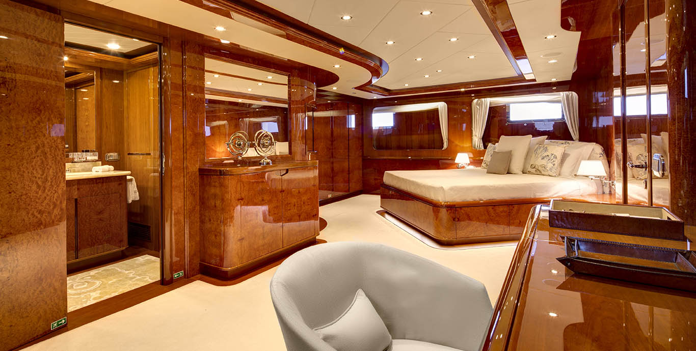 EUROCRAFT 44 M 2011