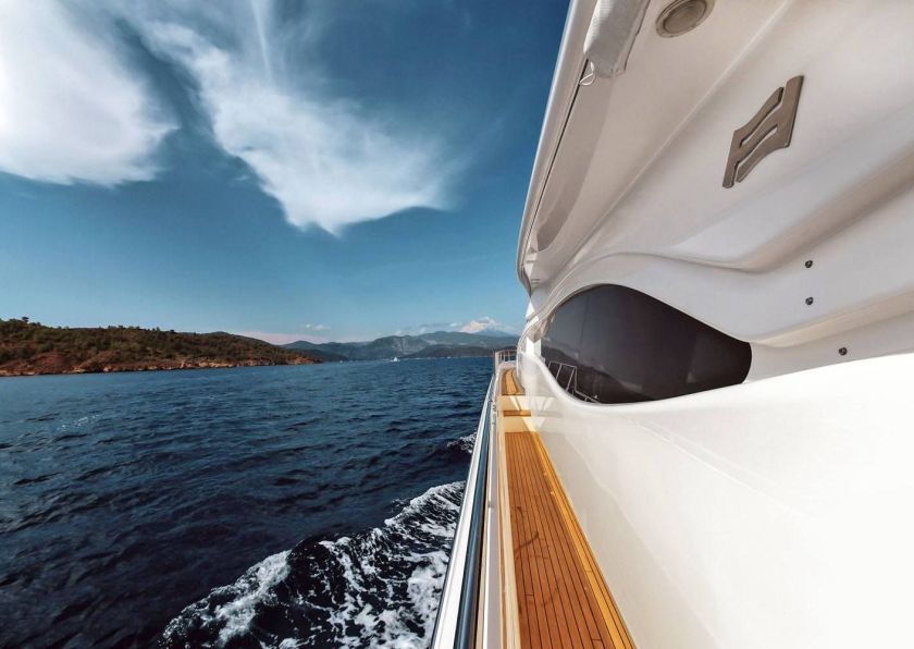 FERRETTI 76 2004