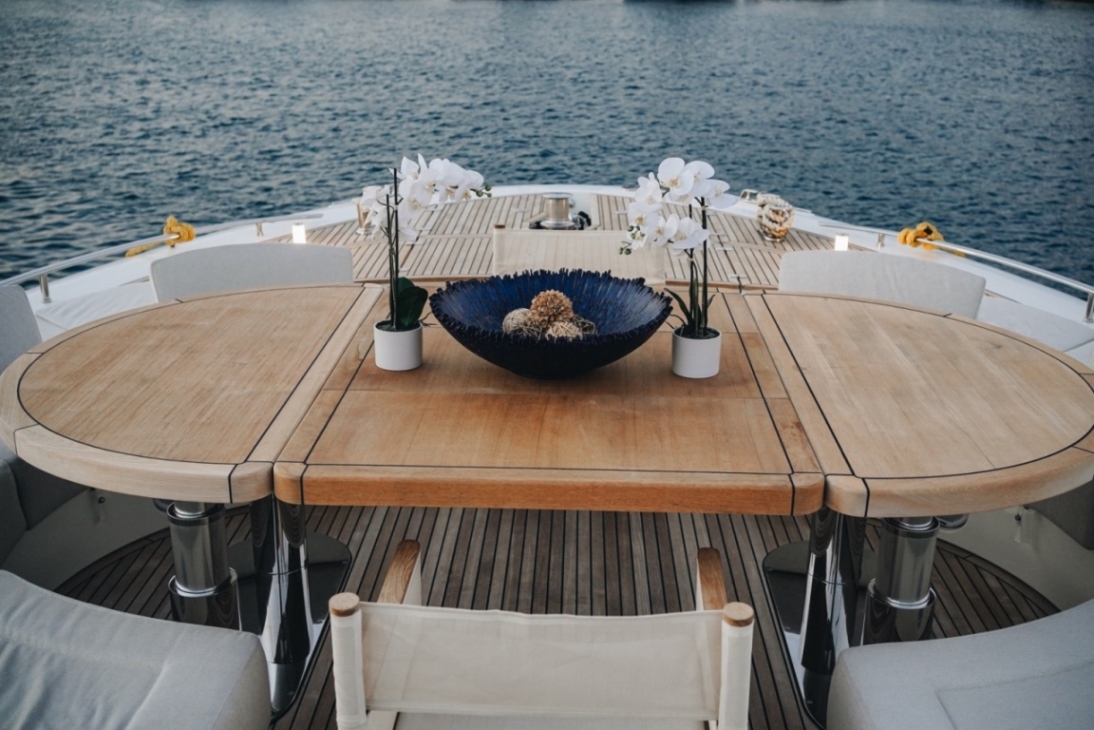 MONTE CARLO YACHTS 80 2018