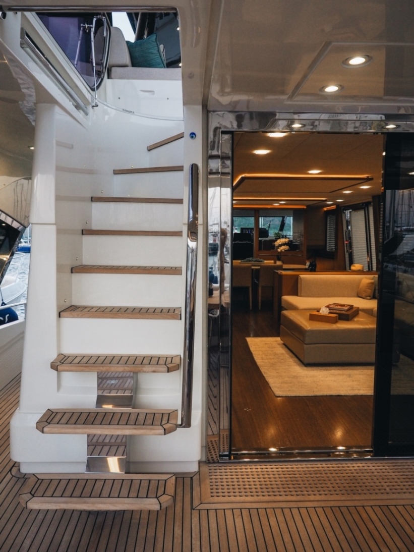 MONTE CARLO YACHTS 80 2018