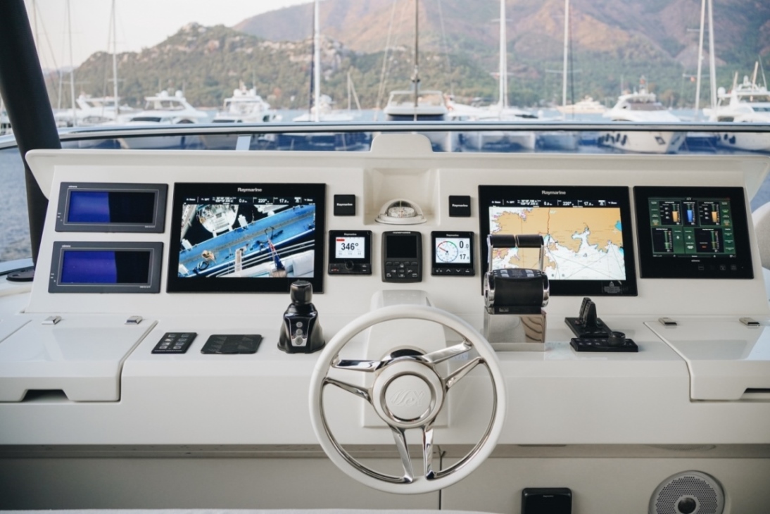 MONTE CARLO YACHTS 80 2018