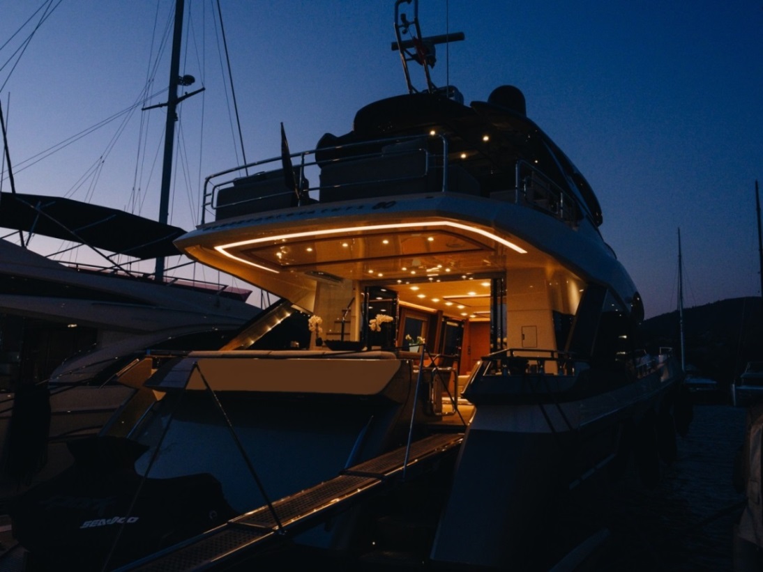 MONTE CARLO YACHTS 80 2018