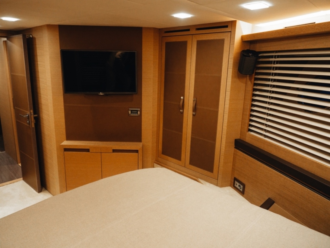 MONTE CARLO YACHTS 80 2018