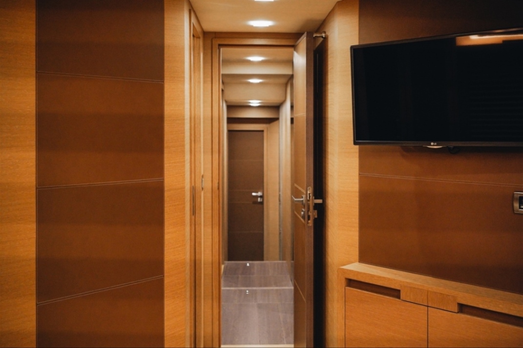 MONTE CARLO YACHTS 80 2018