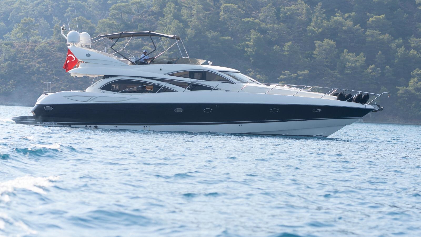 SUNSEEKER Manhattan 64 2000