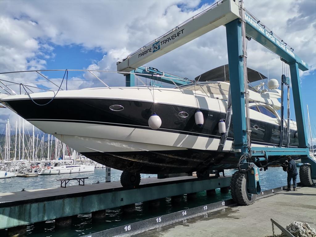 SUNSEEKER Manhattan 64 2000