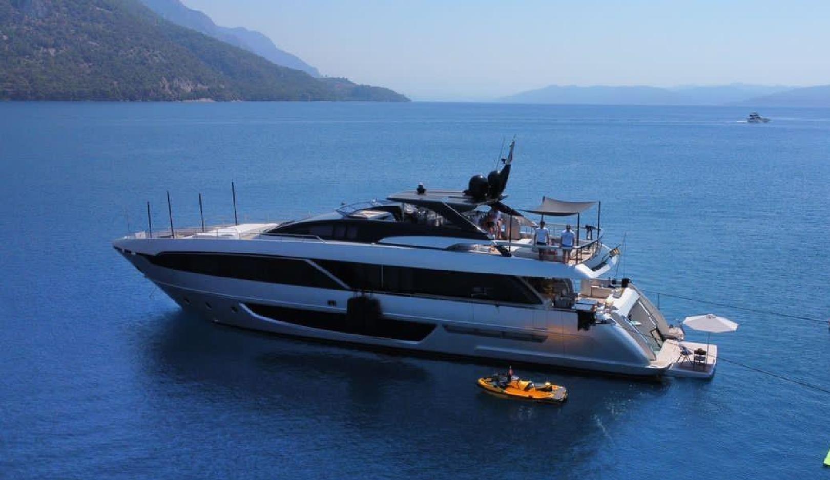 RIVA 100 Corsaro 2018