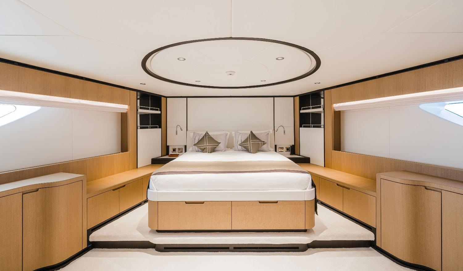 MAJESTY YACHTS 120 2023 OLIVIA
