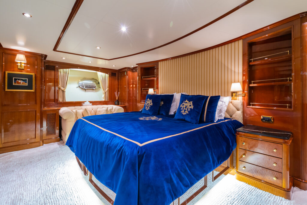 BENETTI 115 CLASSIC 1999