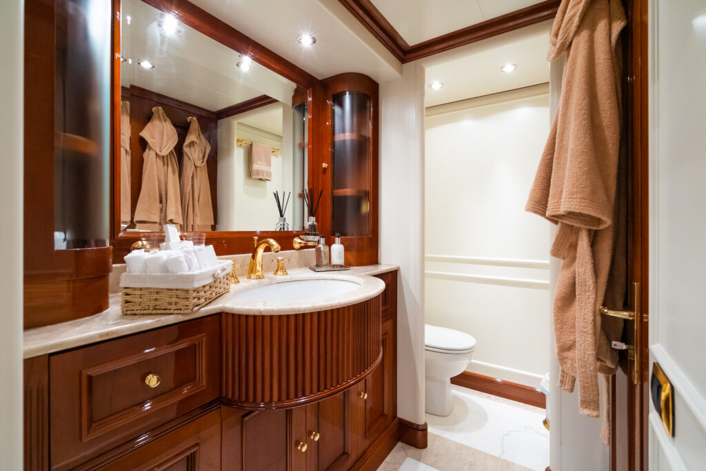 BENETTI 115 CLASSIC 1999