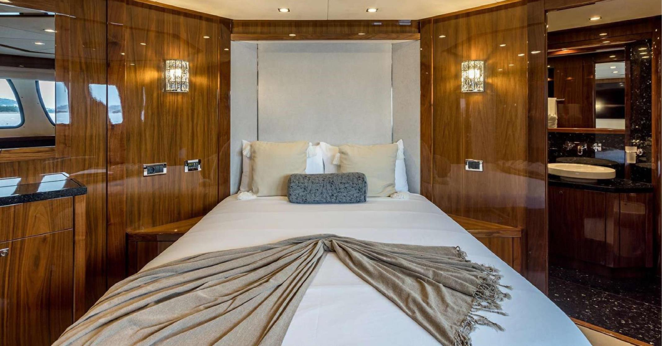 SUNSEEKER 37 Metre Yacht 2010