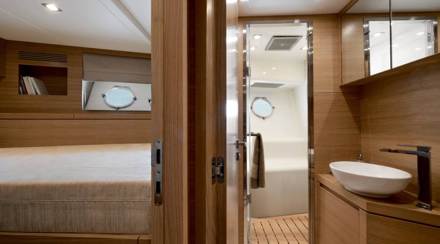 MONTE CARLO YACHTS 86 2016