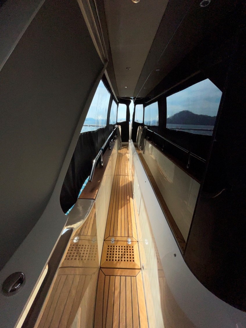 ABSOLUTE NAVETTA 58 2018