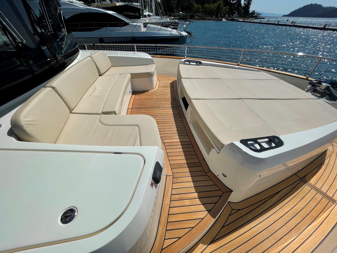 ABSOLUTE NAVETTA 58 2018