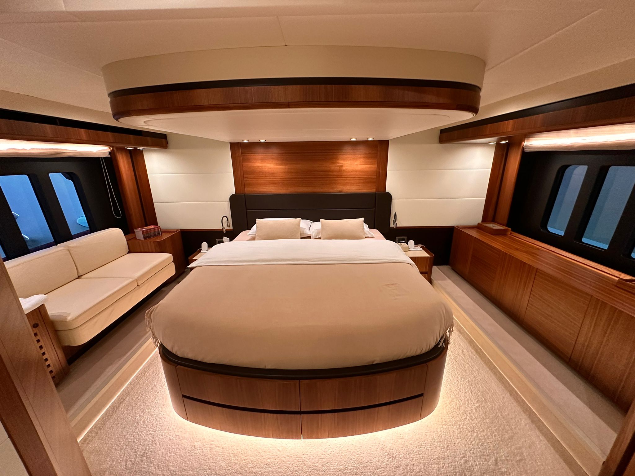 ABSOLUTE NAVETTA 58 2018