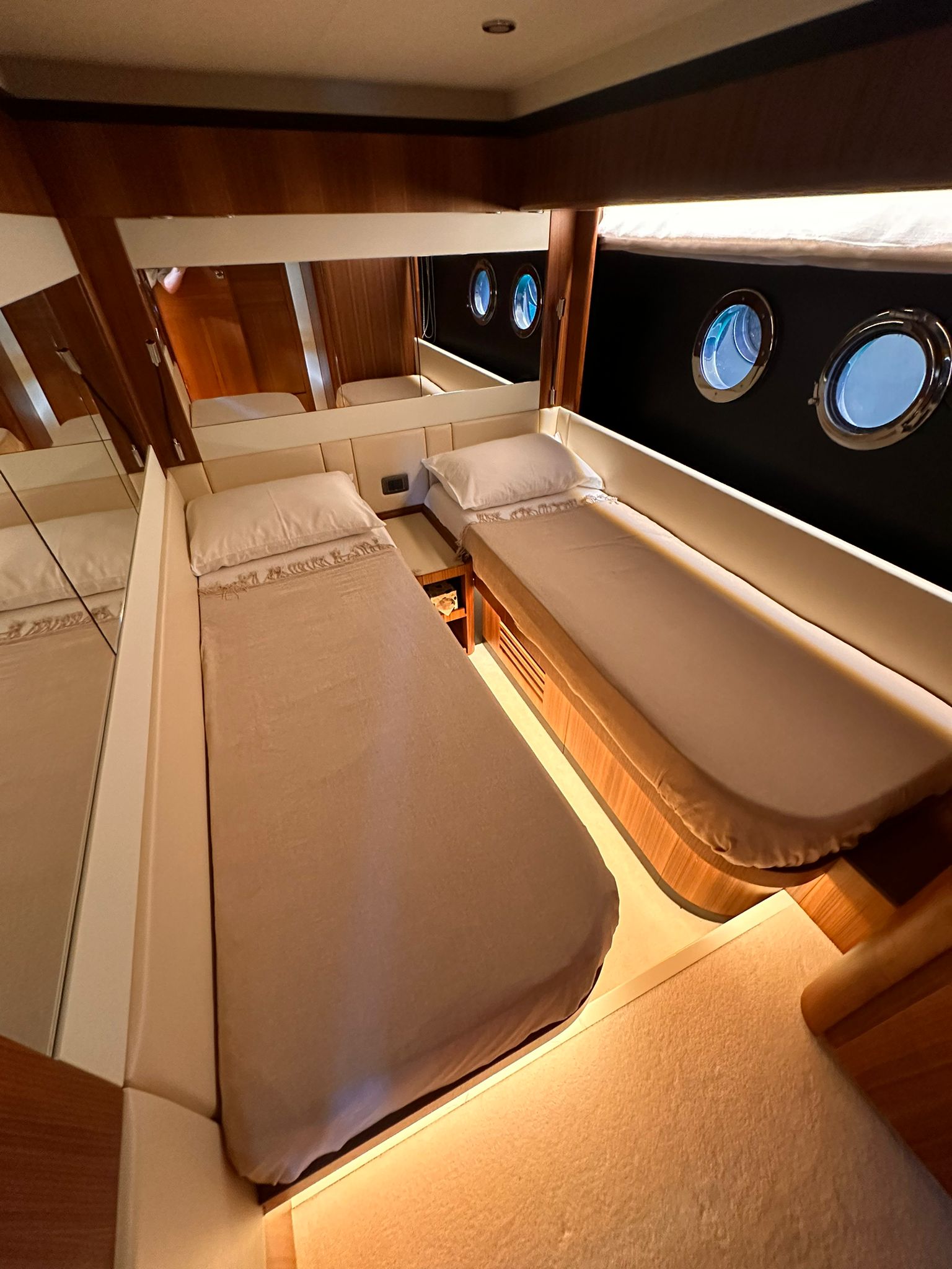 ABSOLUTE NAVETTA 58 2018