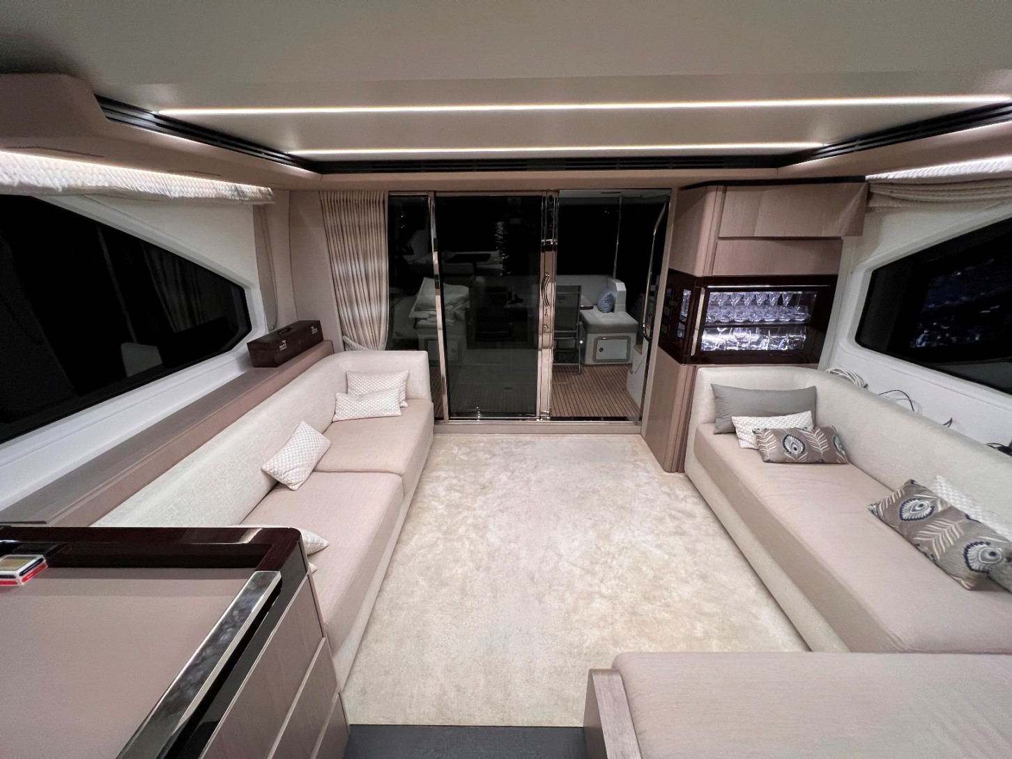 AZIMUT 66 2019