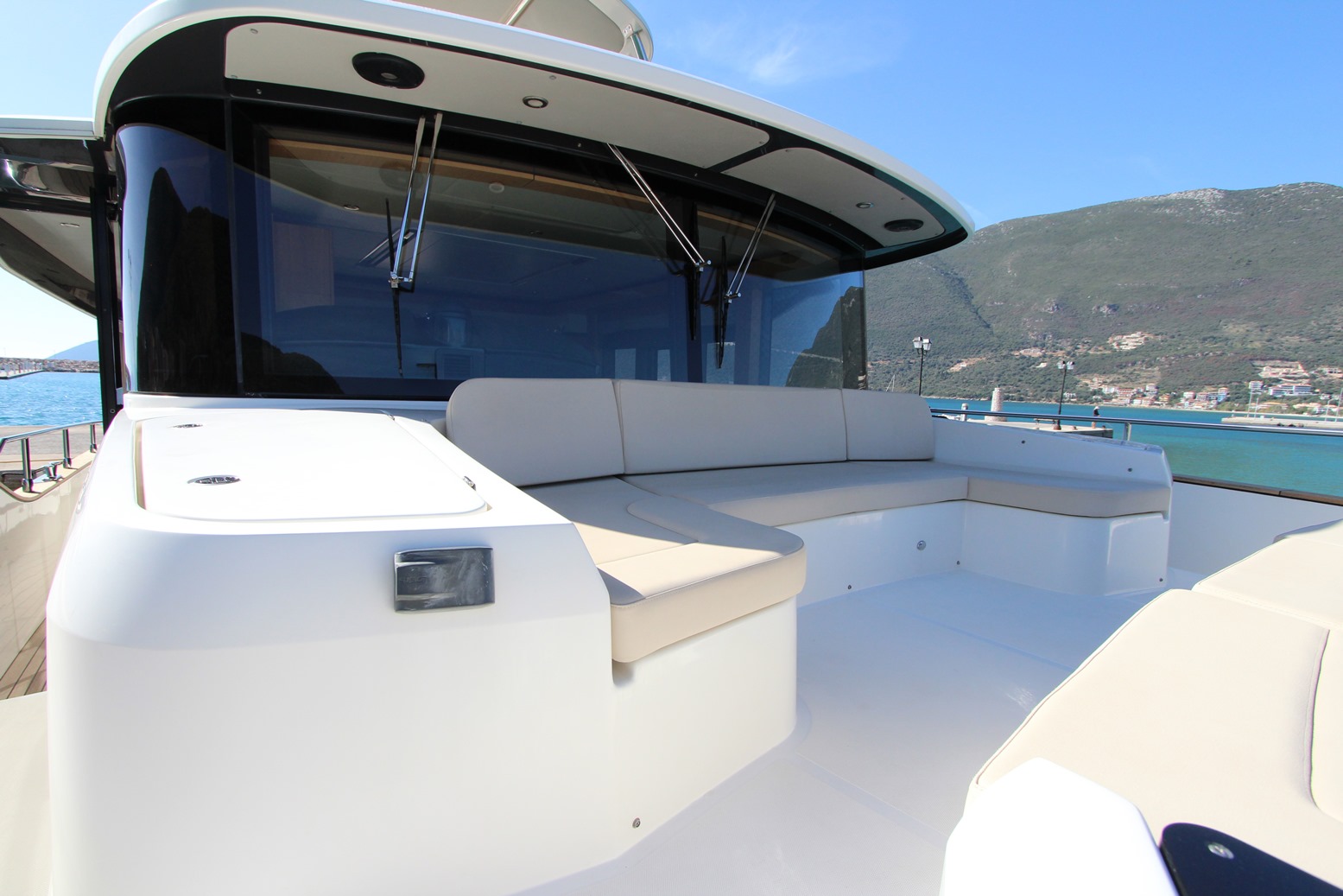 ABSOLUTE NAVETTA 58 2017