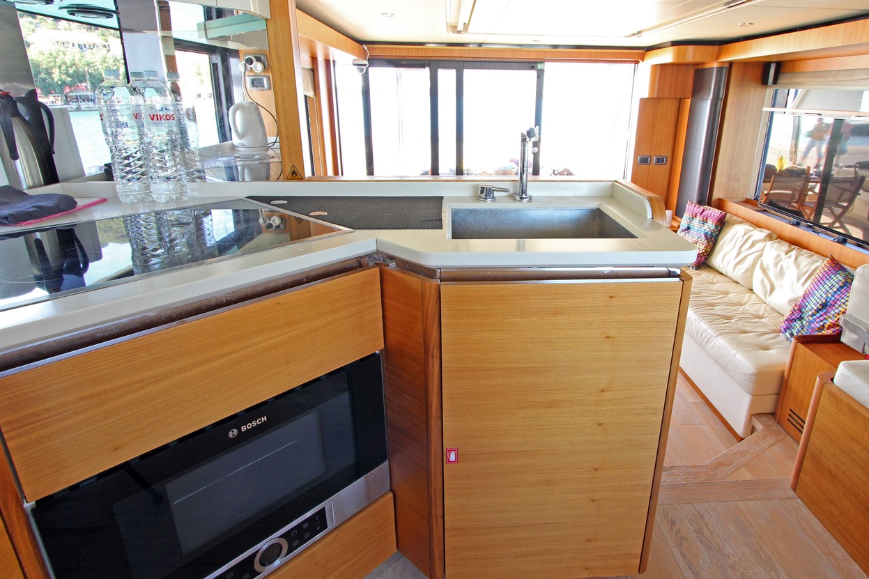 ABSOLUTE NAVETTA 58 2017