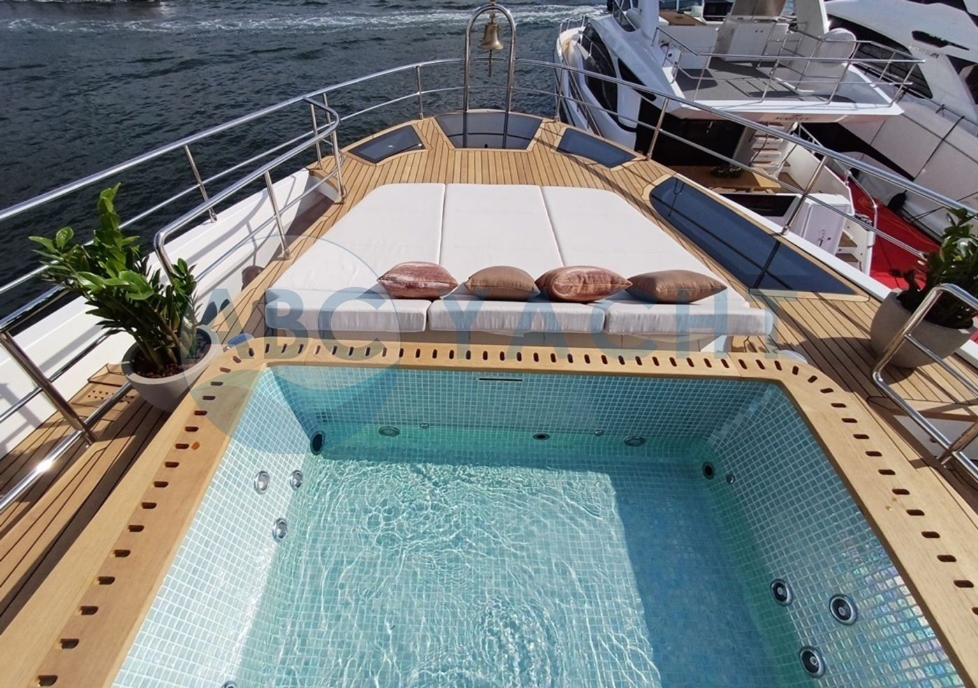 MAJESTY YACHTS 100 Terrace 2026