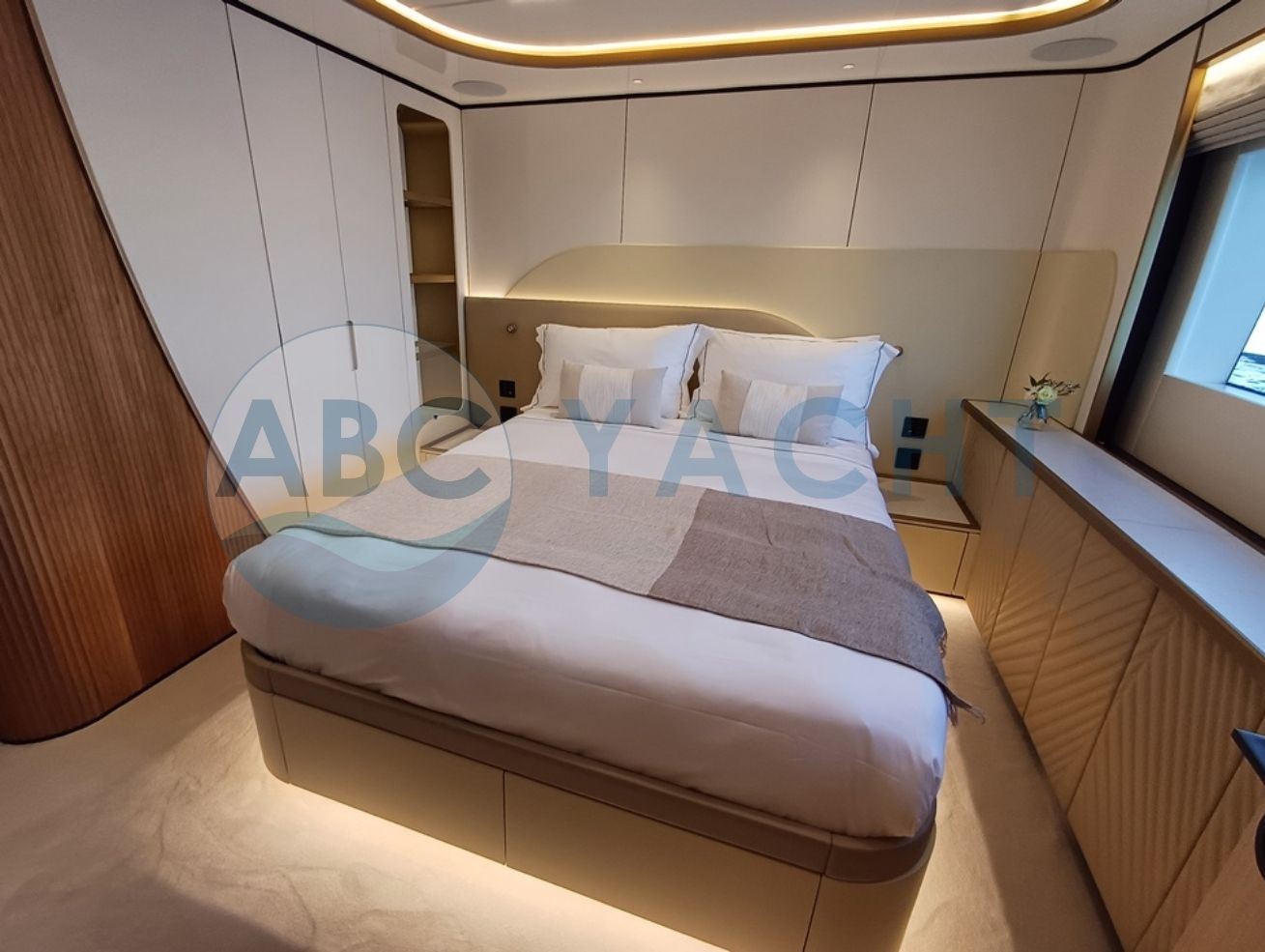 MAJESTY YACHTS 100 Terrace 2026