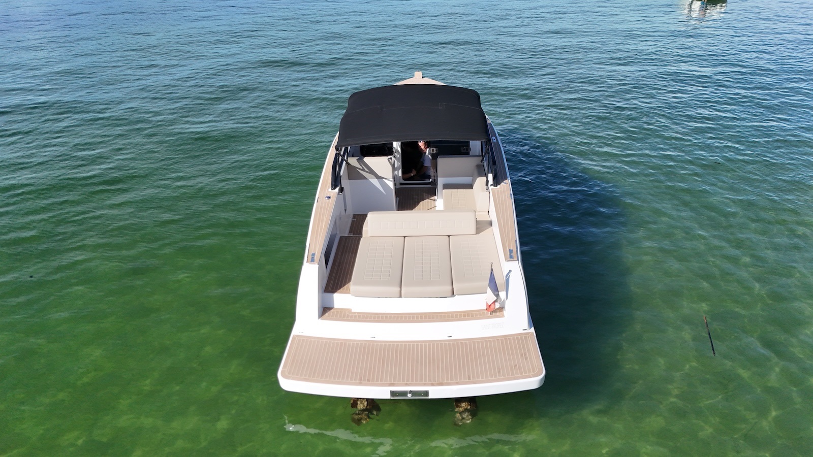 VanDutch 32 2022
