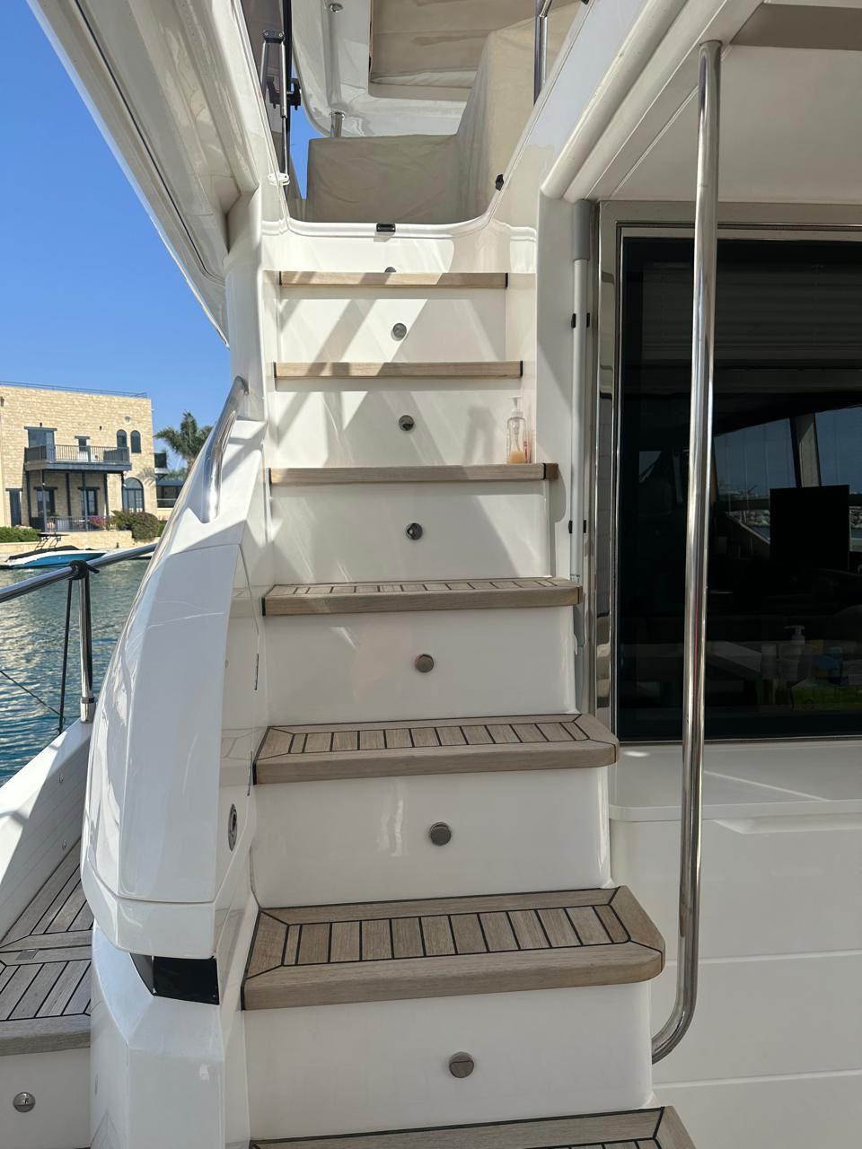 PRINCESS 68 2017