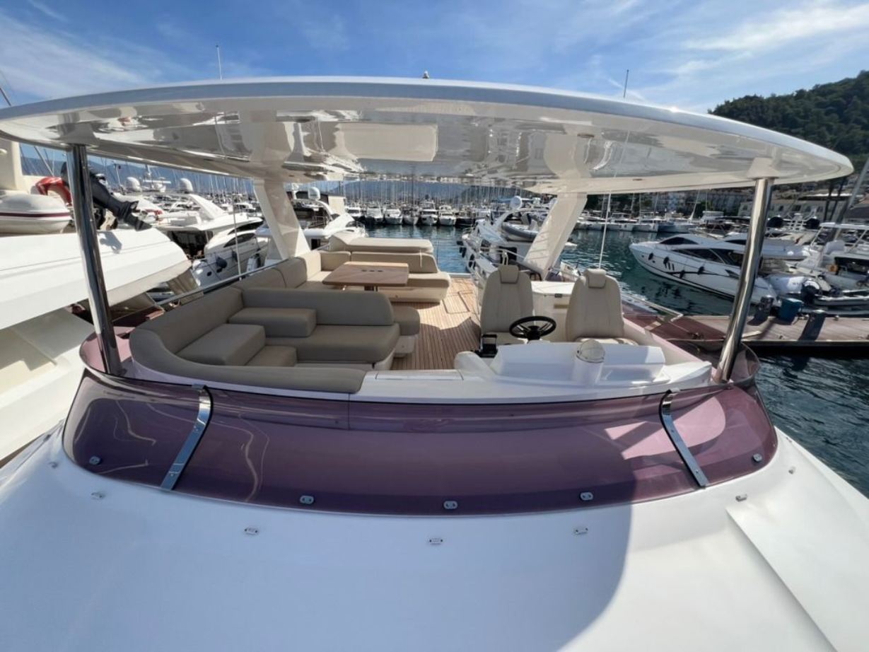 PRINCESS F70 2019