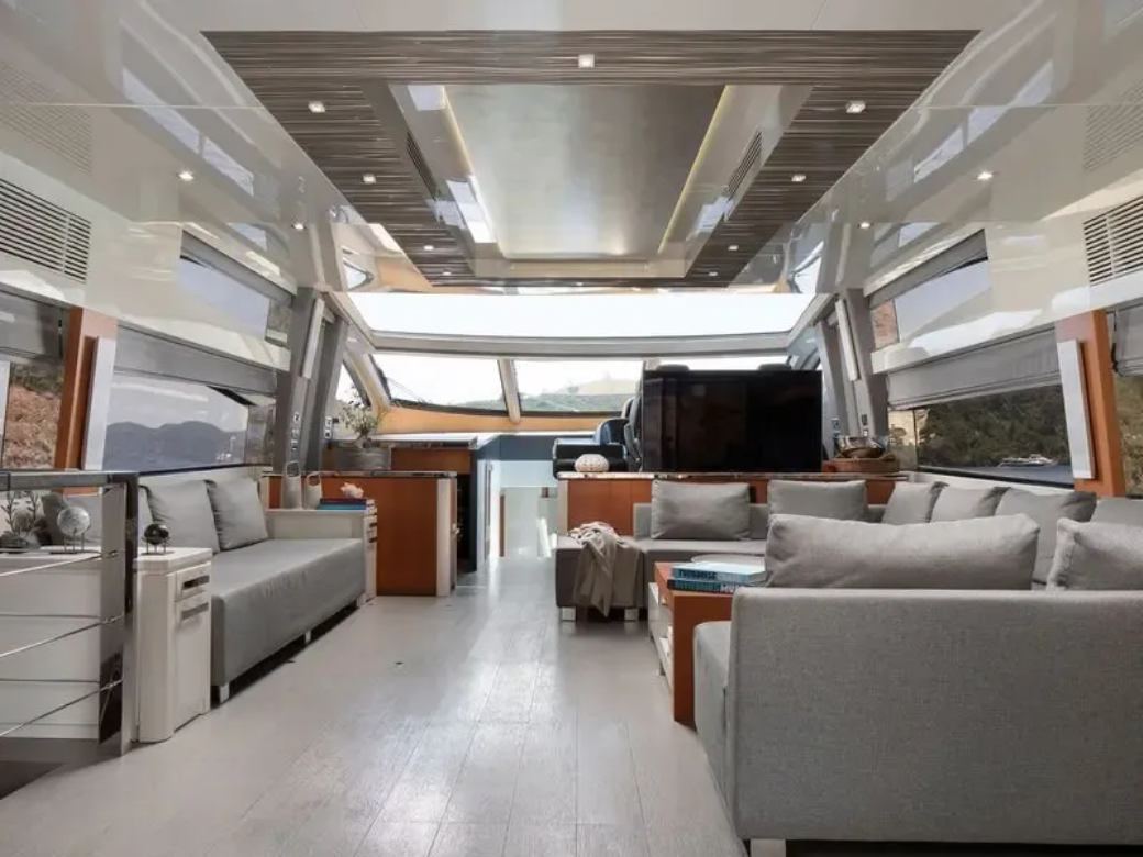 SUNSEEKER Predator 84 2009