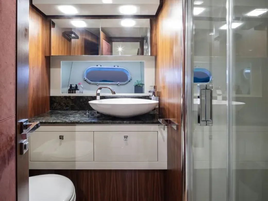 SUNSEEKER Predator 84 2009