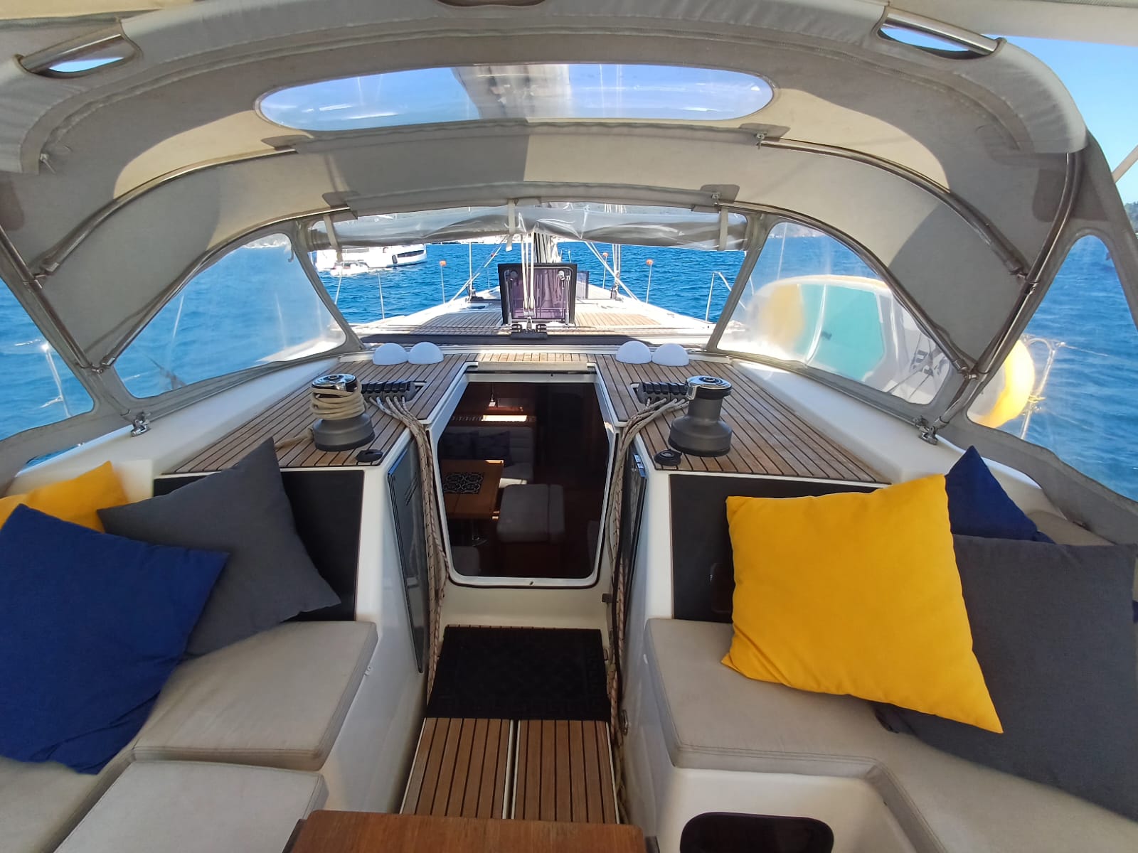DUFOUR 560 GL 2015