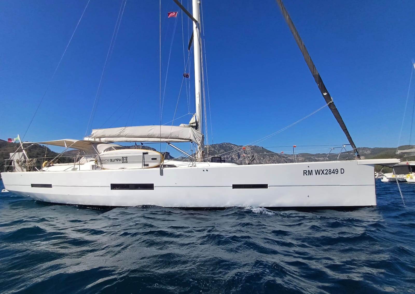 DUFOUR 560 GL 2015