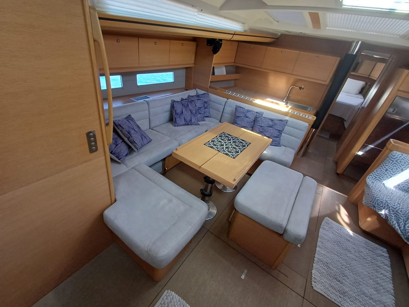 DUFOUR 560 GL 2015