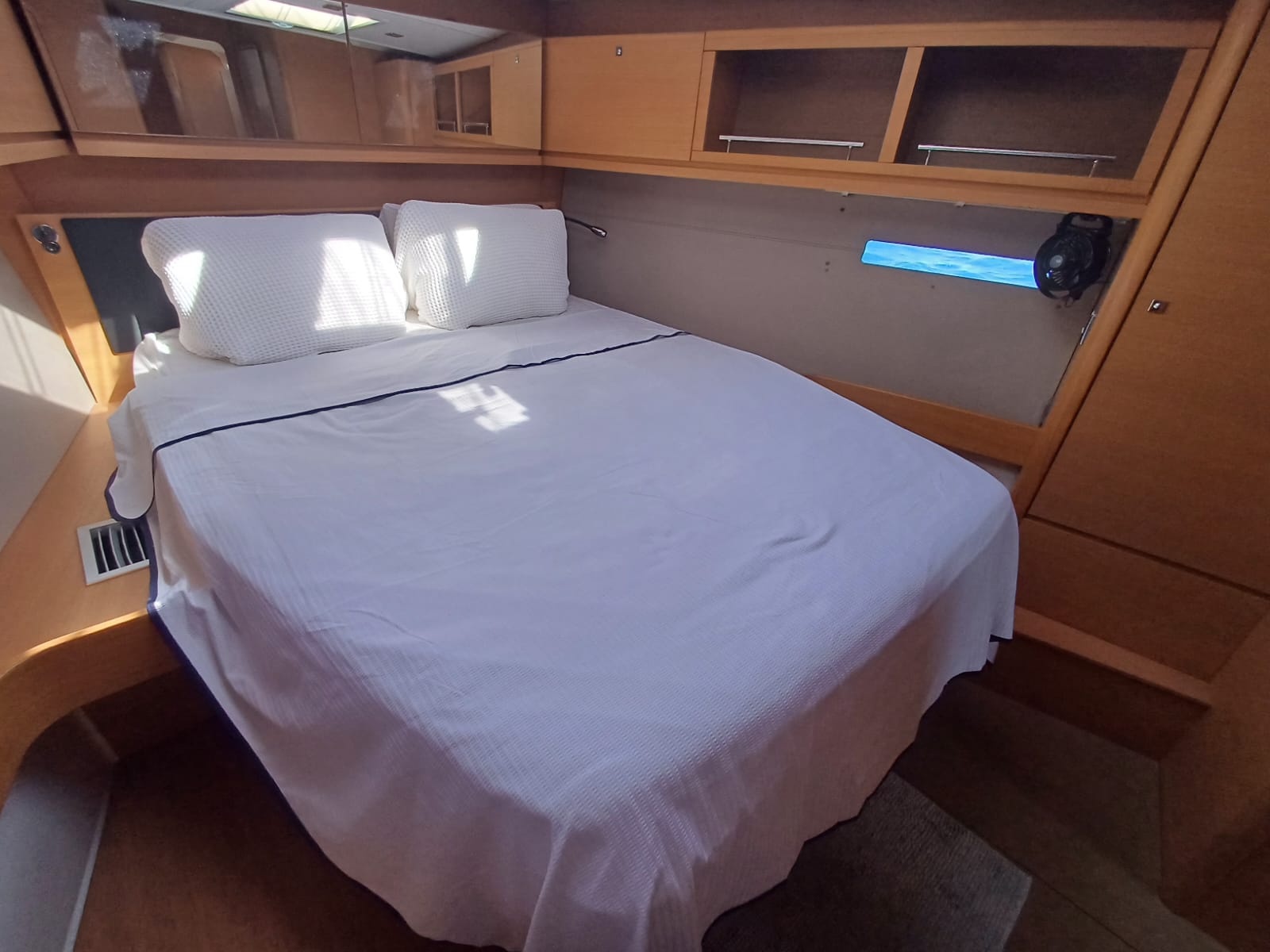 DUFOUR 560 GL 2015