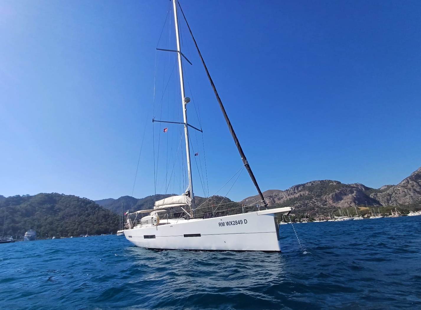 DUFOUR 560 GL 2015