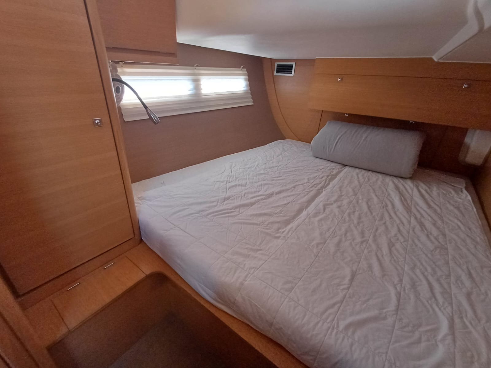 DUFOUR 560 GL 2015