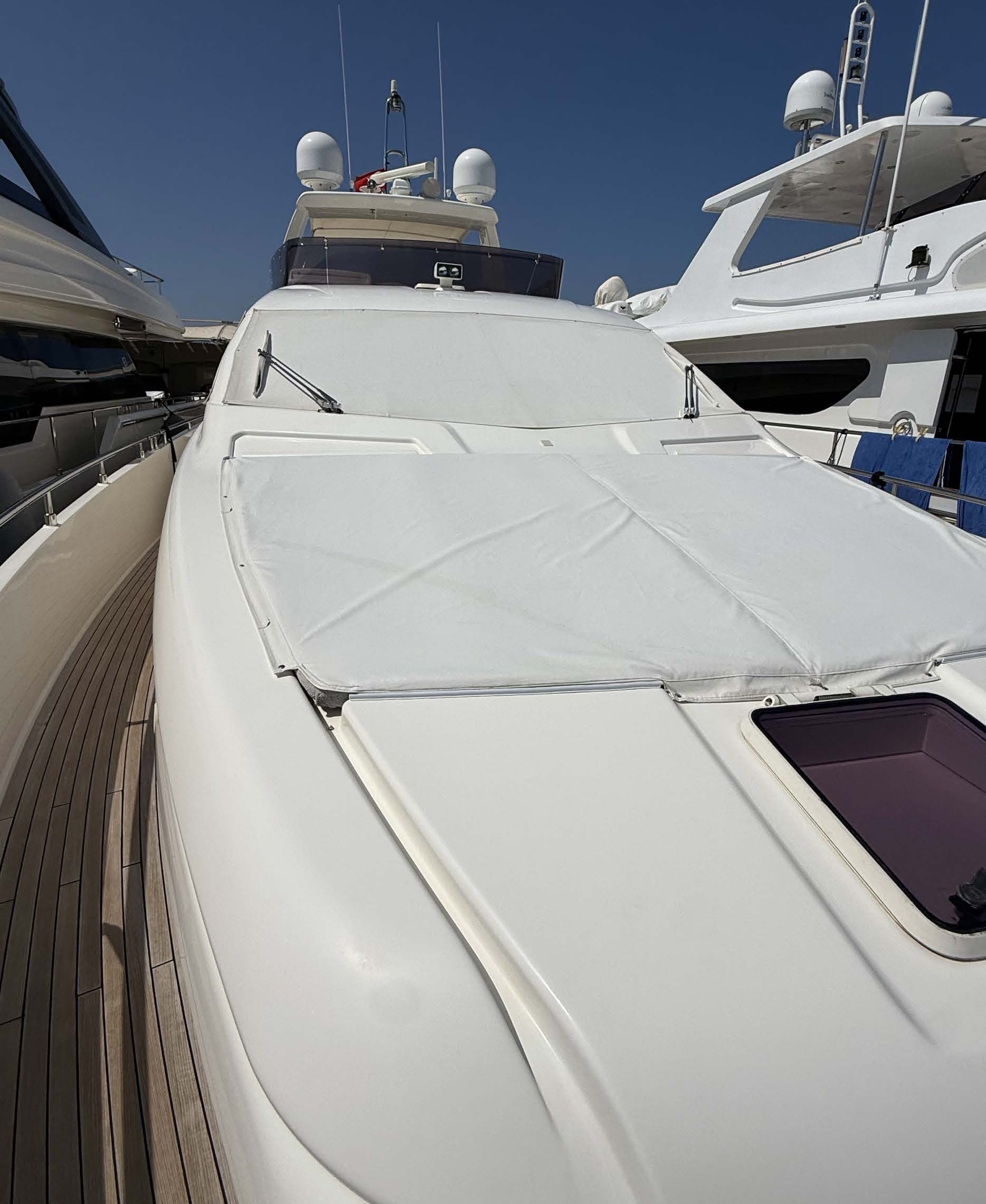 FERRETTI 720 Fly 2013