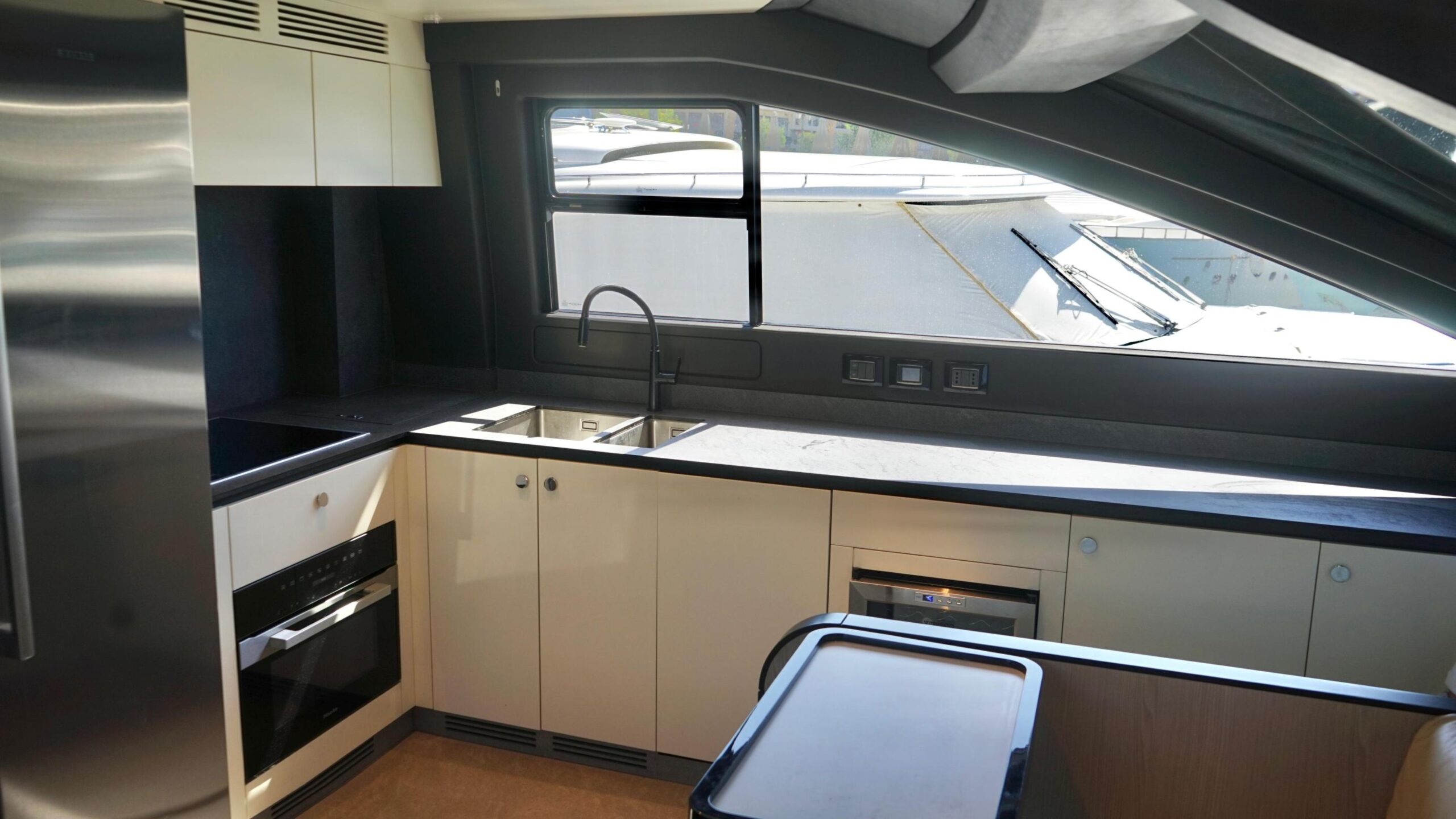 AZIMUT 78 Fly 2023