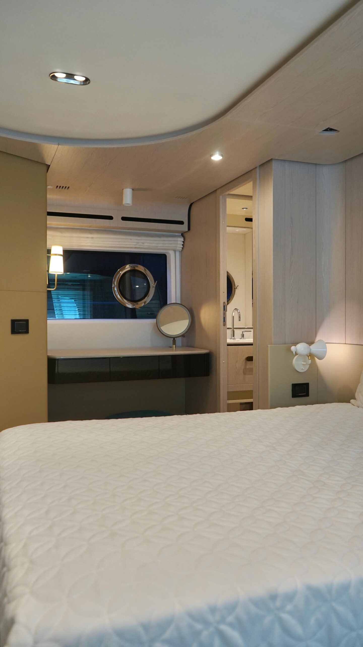 AZIMUT 78 Fly 2023