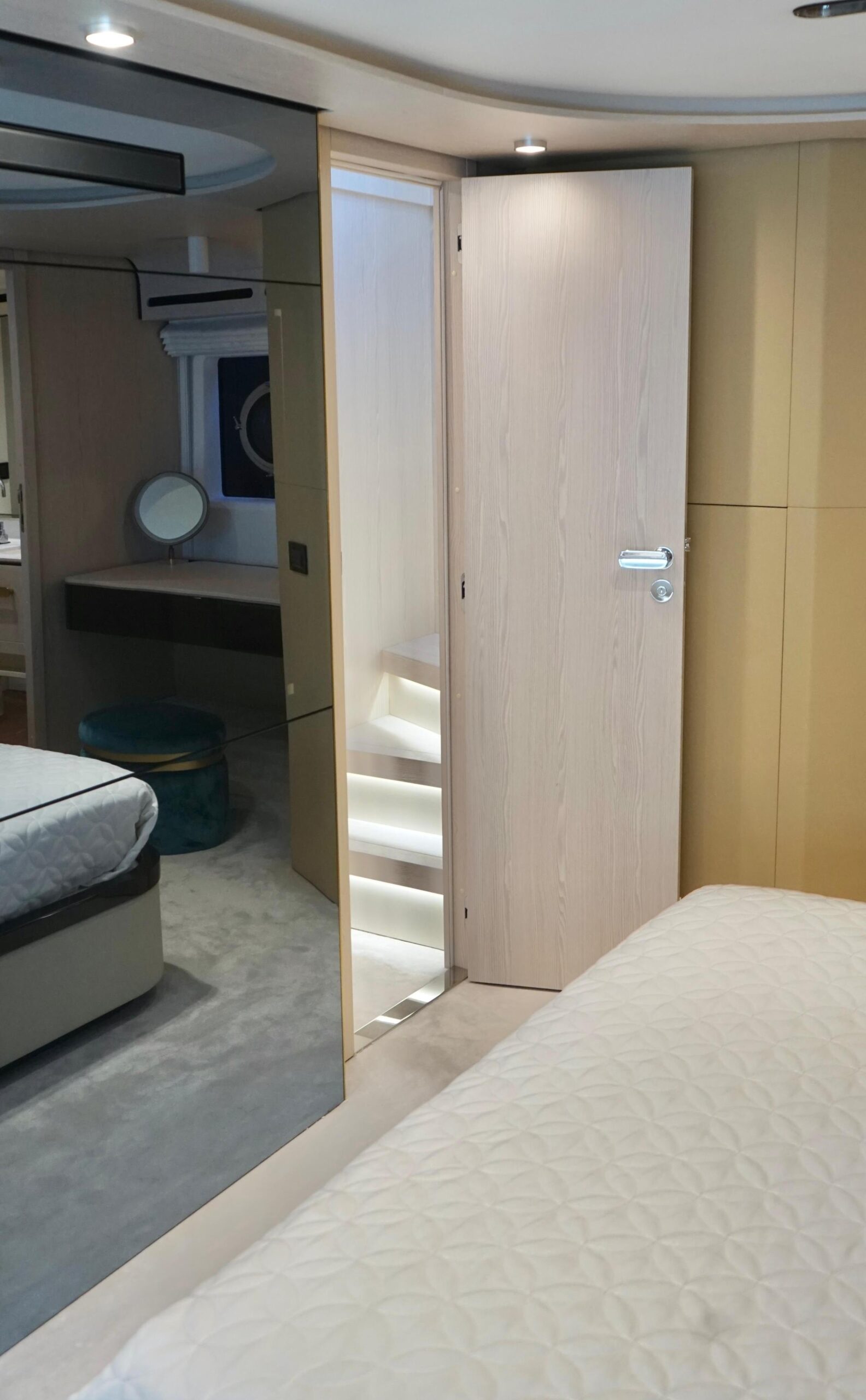 AZIMUT 78 Fly 2023