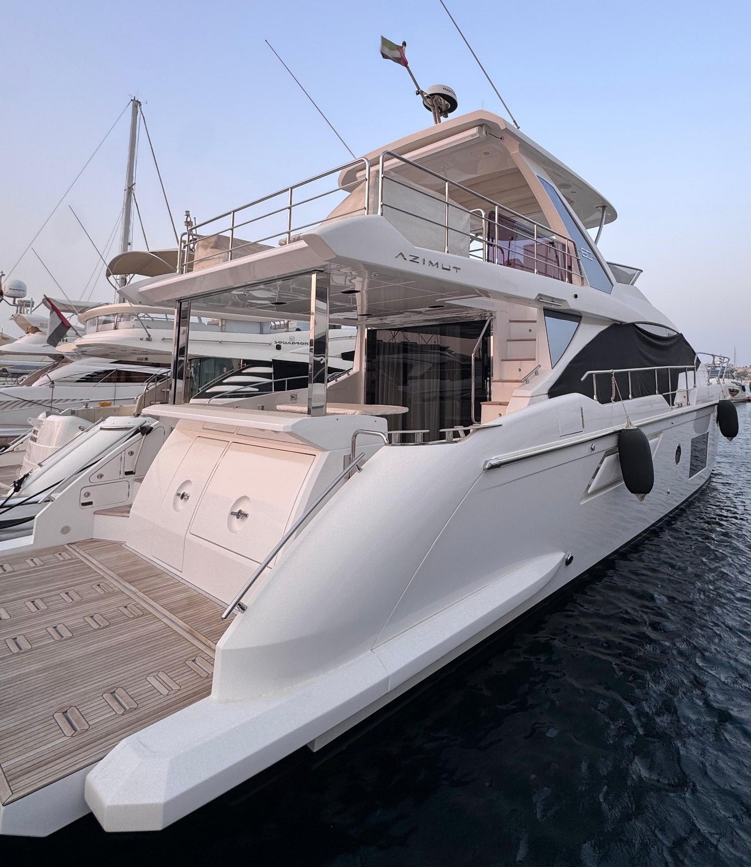 AZIMUT 60 2024