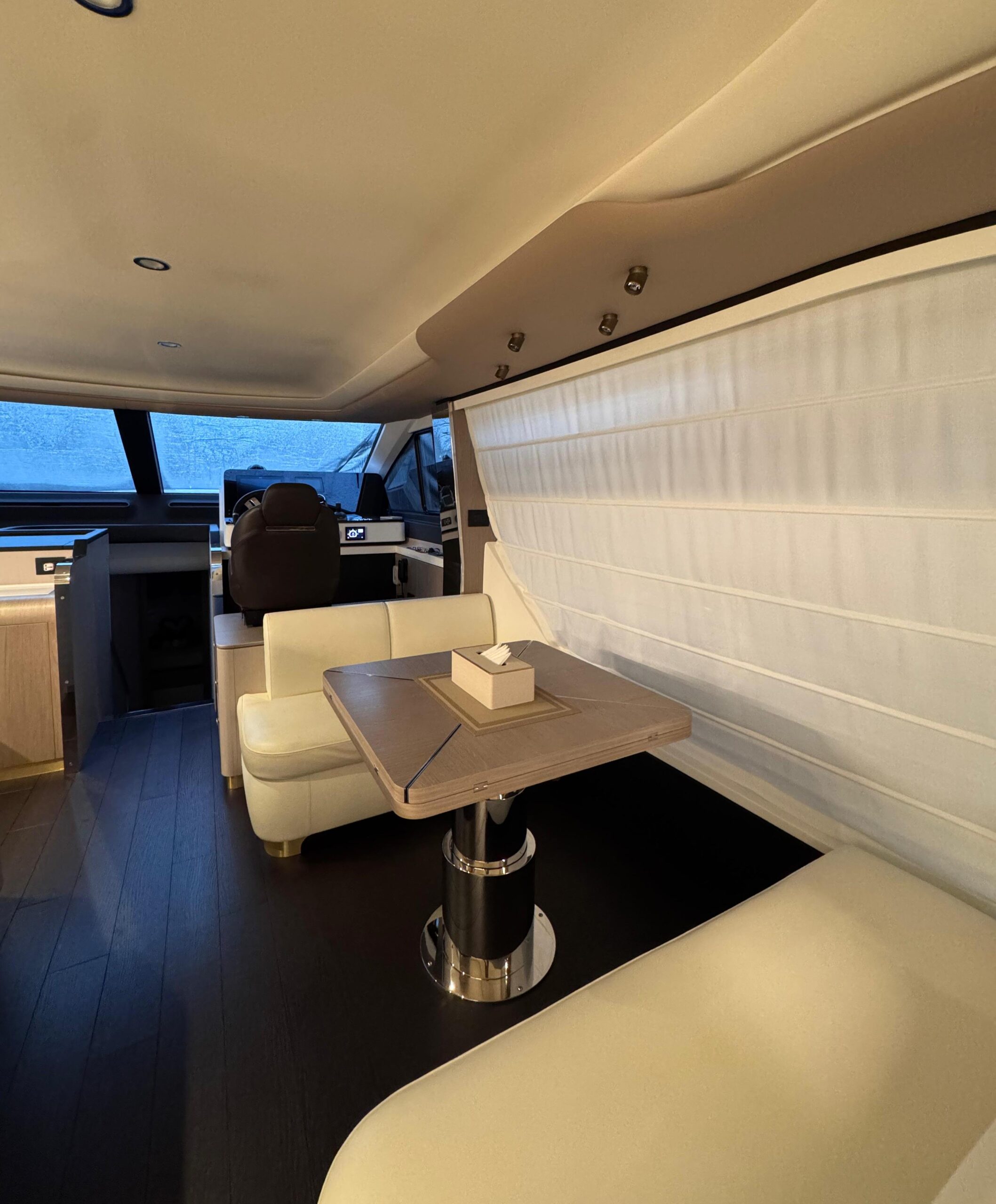AZIMUT 60 2024