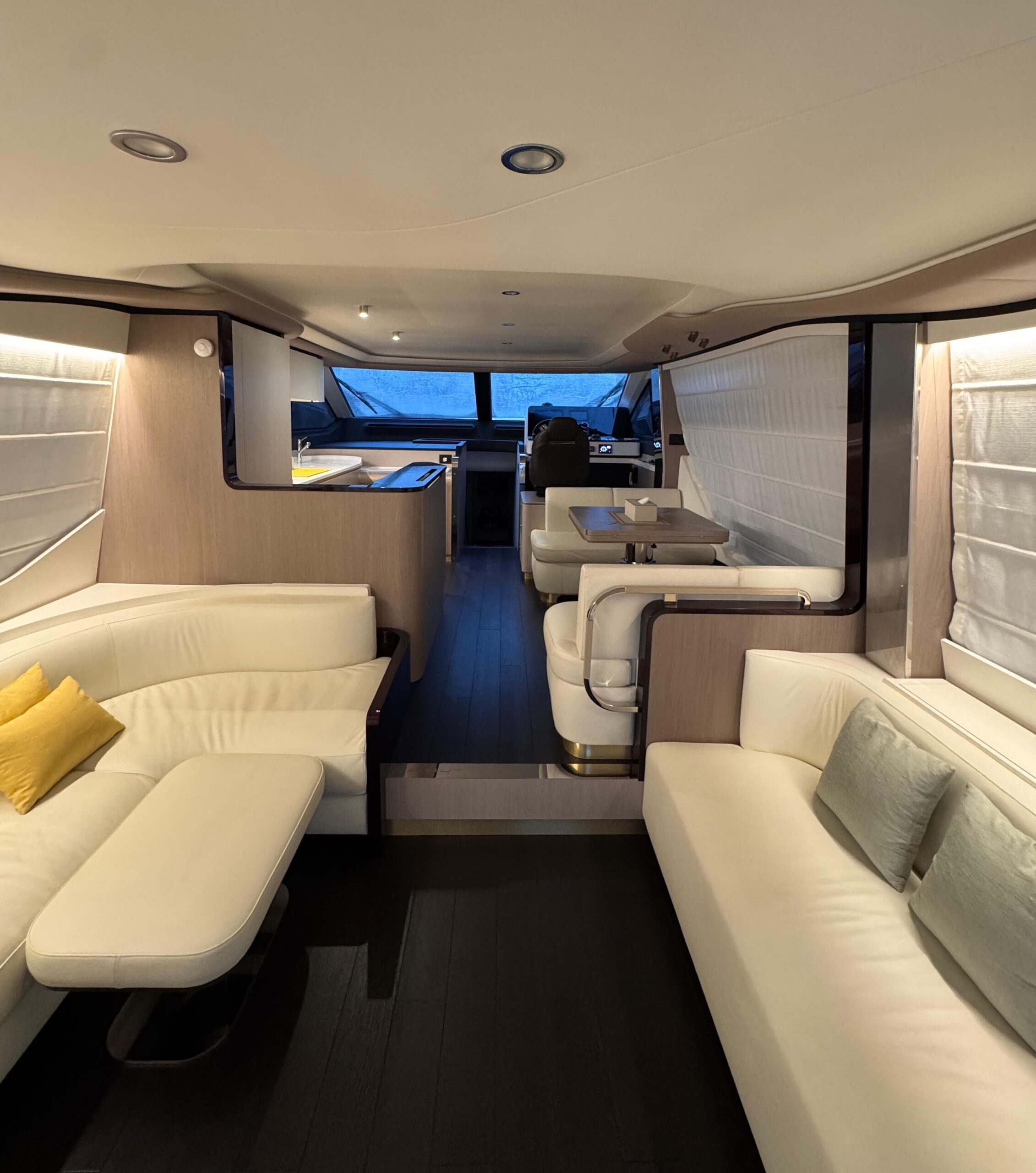 AZIMUT 60 2024
