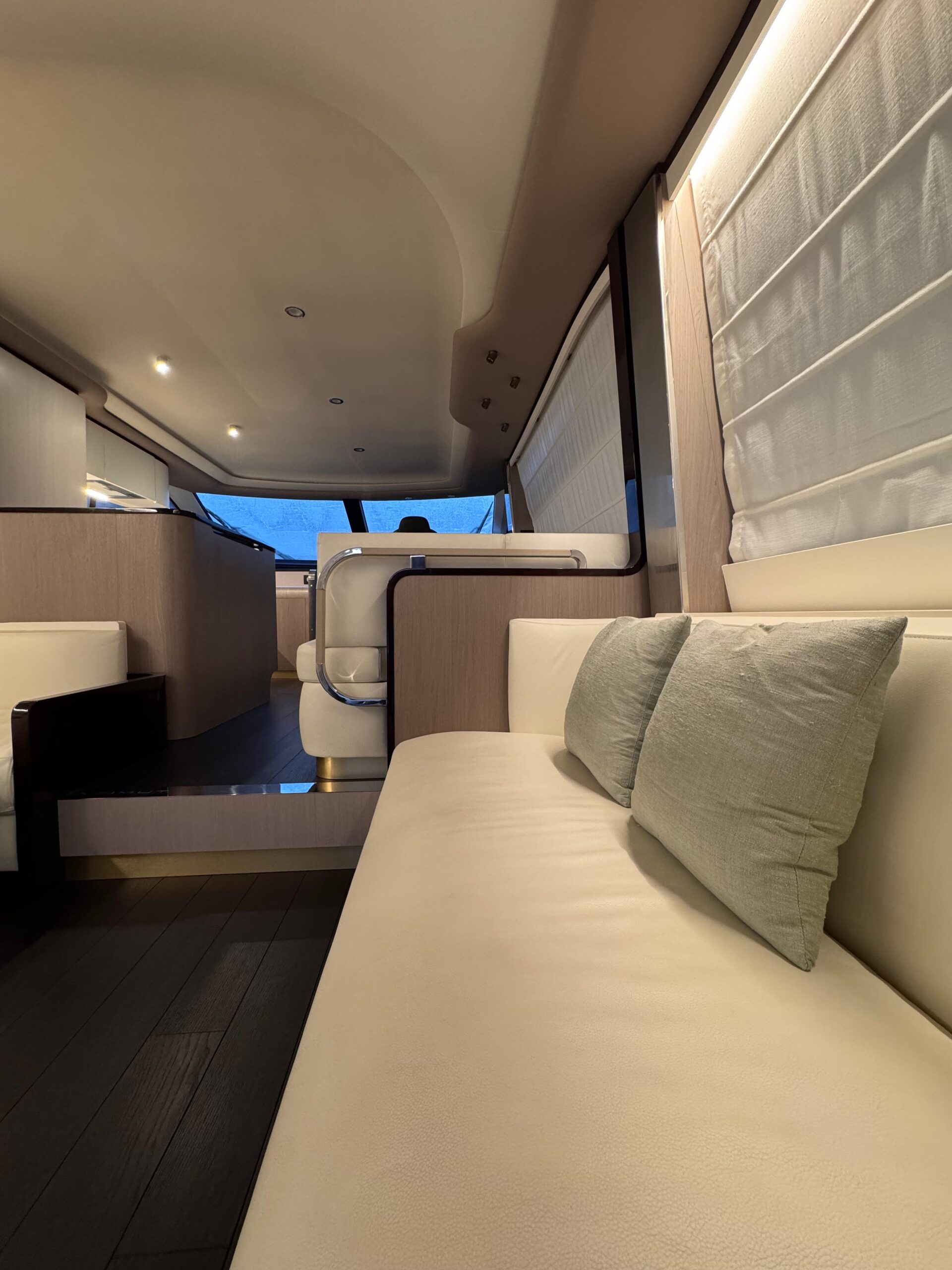 AZIMUT 60 2024