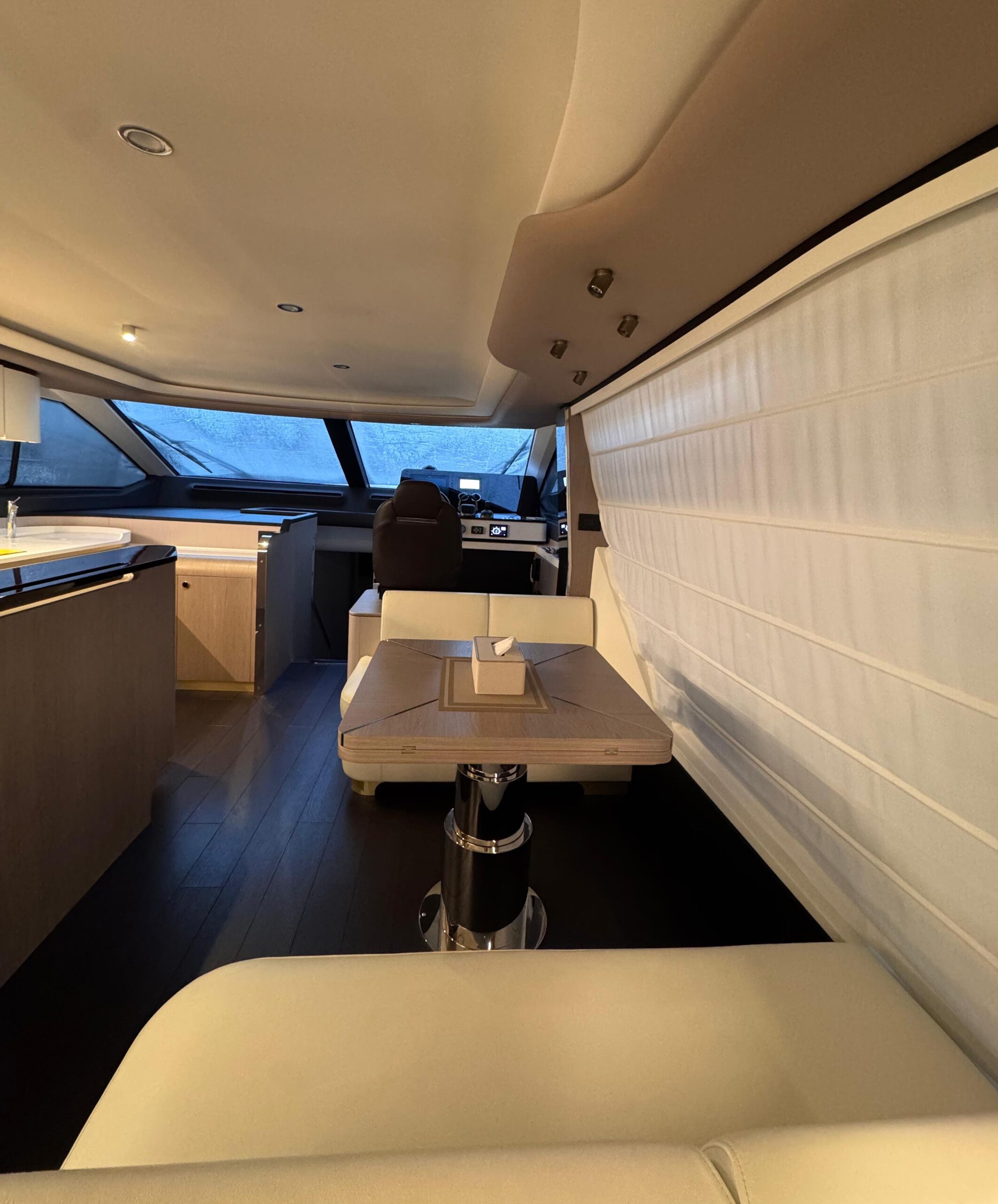 AZIMUT 60 2024