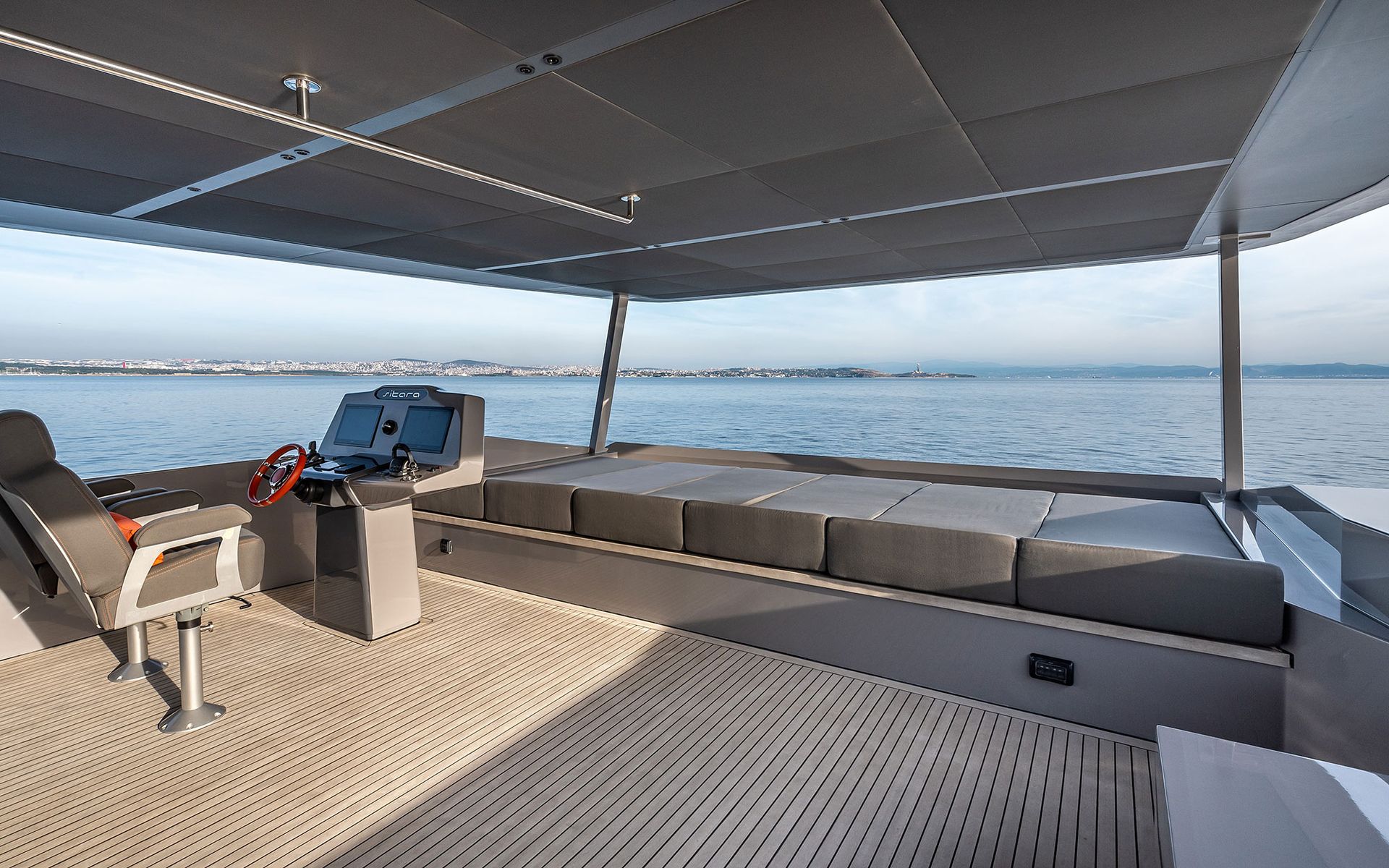 VisionF Yachts 82 2024