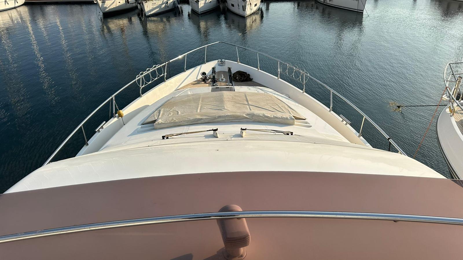 FERRETTI 680 2003