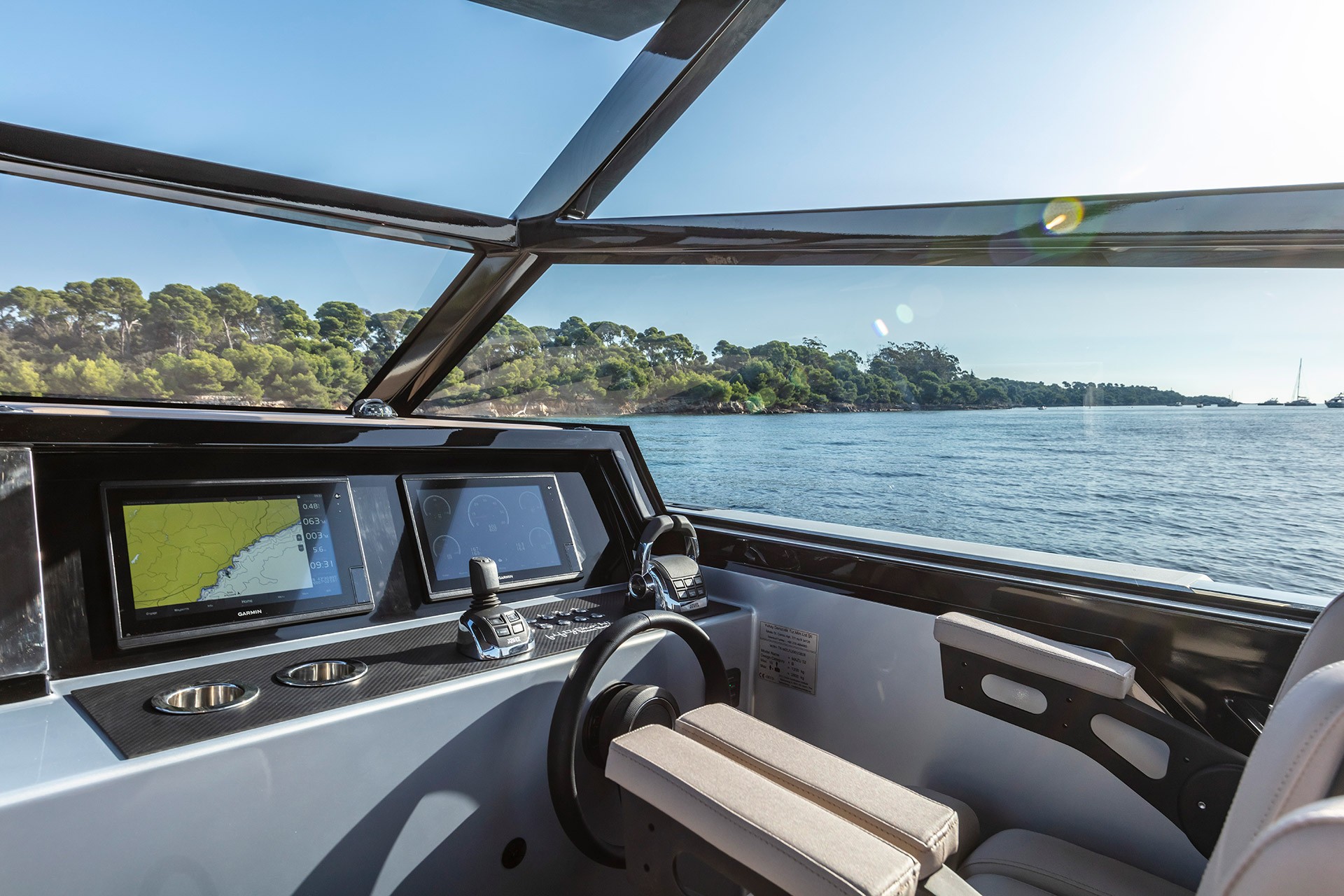 MAZU YACHTS 52 2026